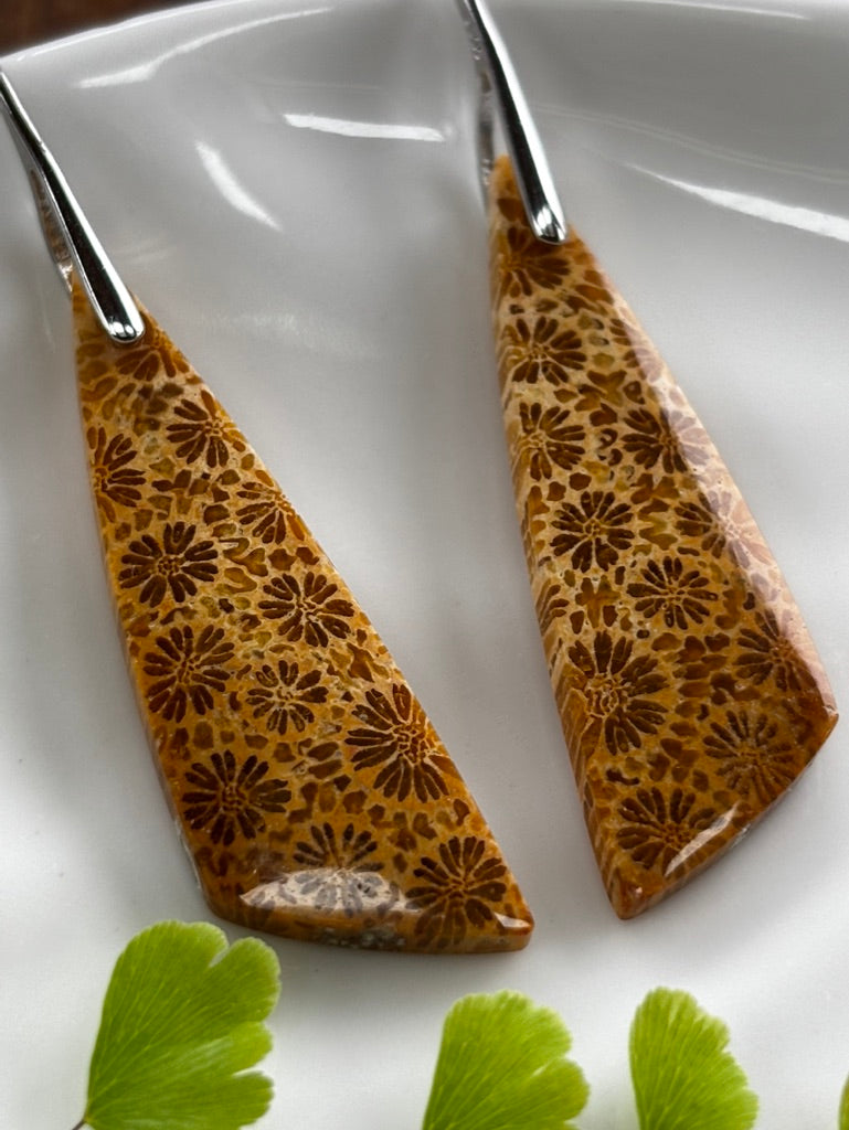 Fossilized Coral Dangle Earrings (retro)