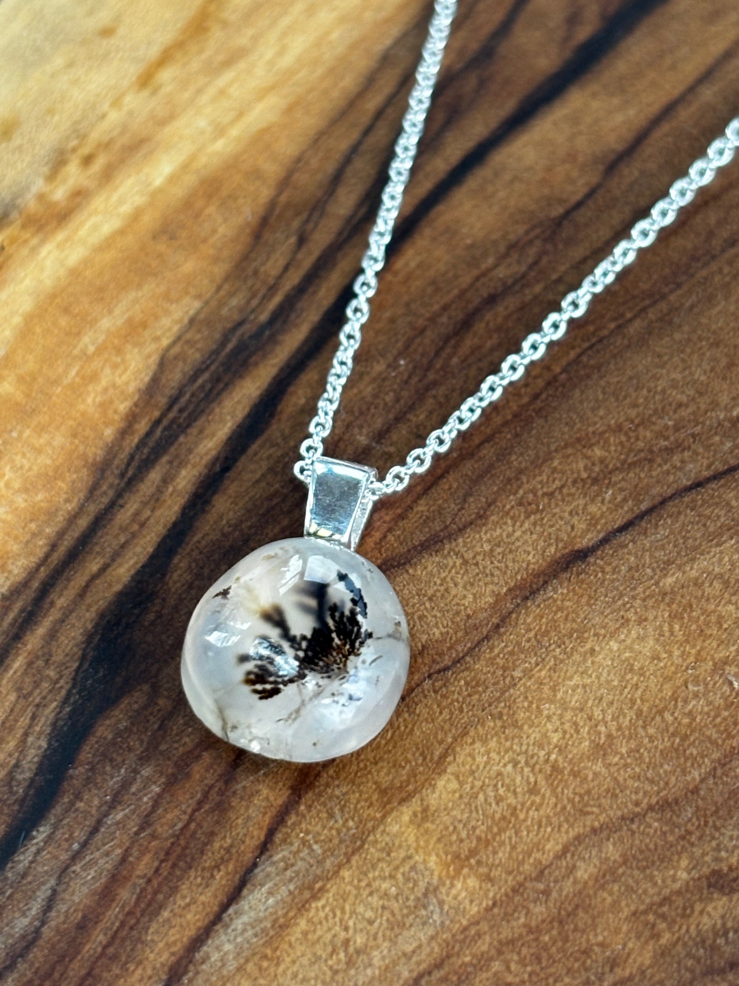Small Dendritic Agate Necklace