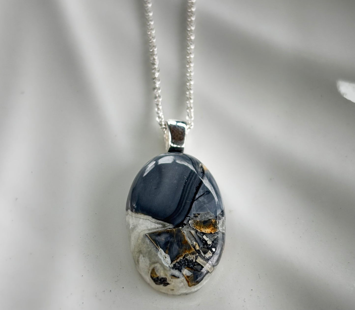 Maligano Pendant Necklace