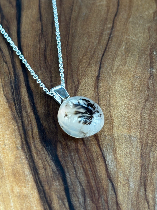 Small Dendritic Agate Necklace