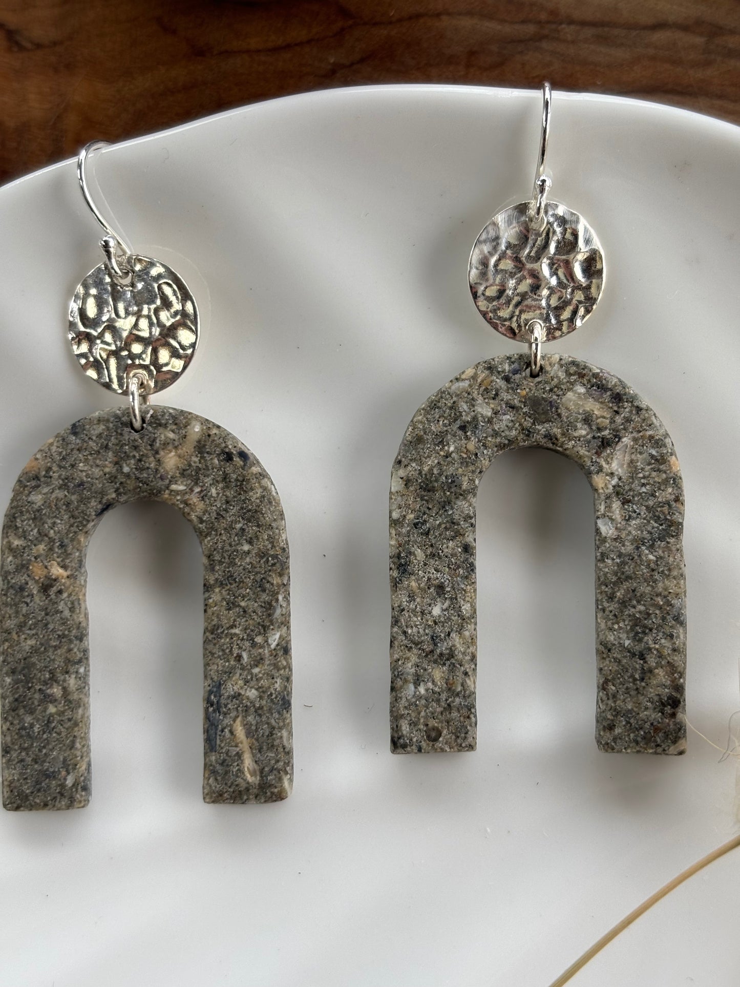 Chestermans Sand Earrings