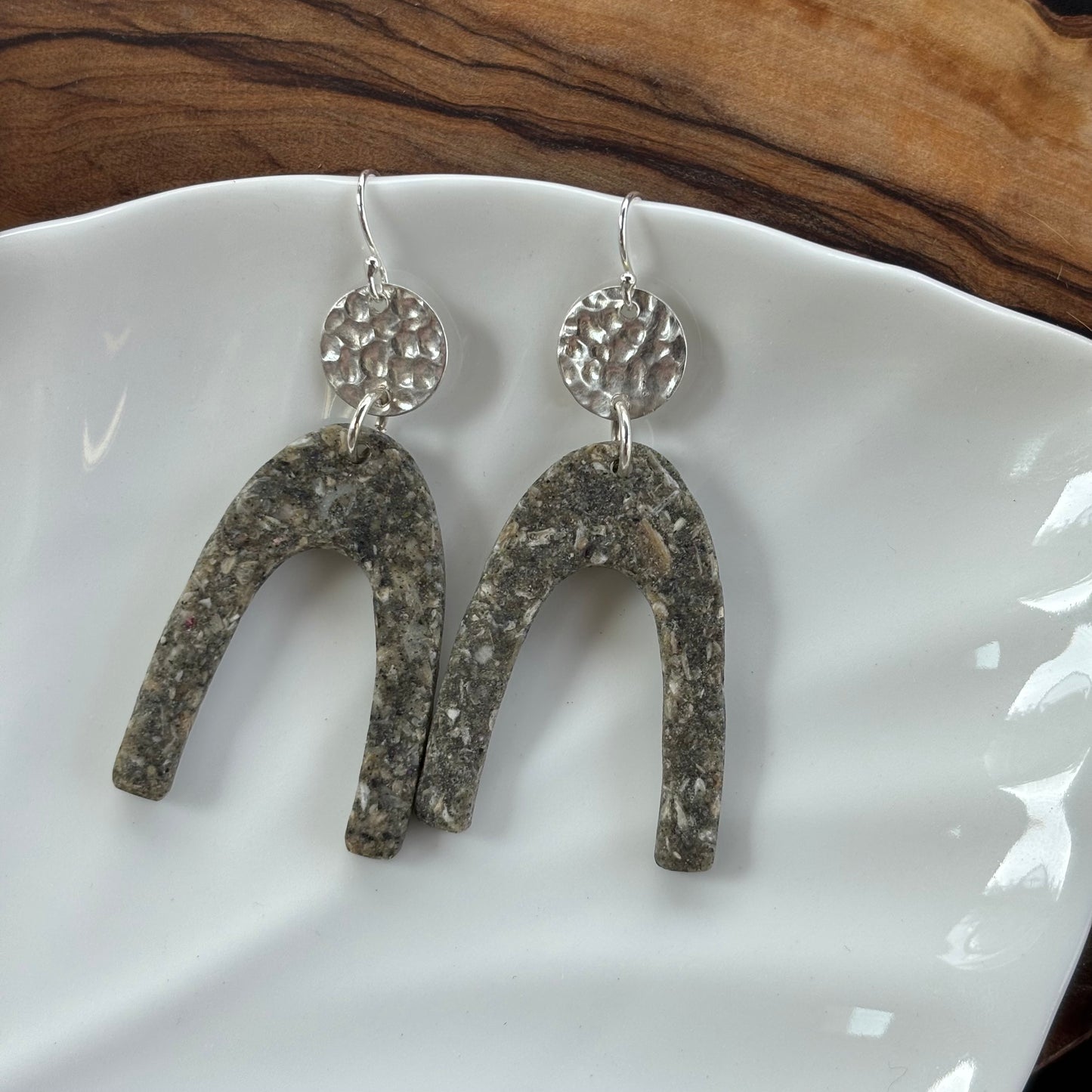 Chestermans Sand Earrings