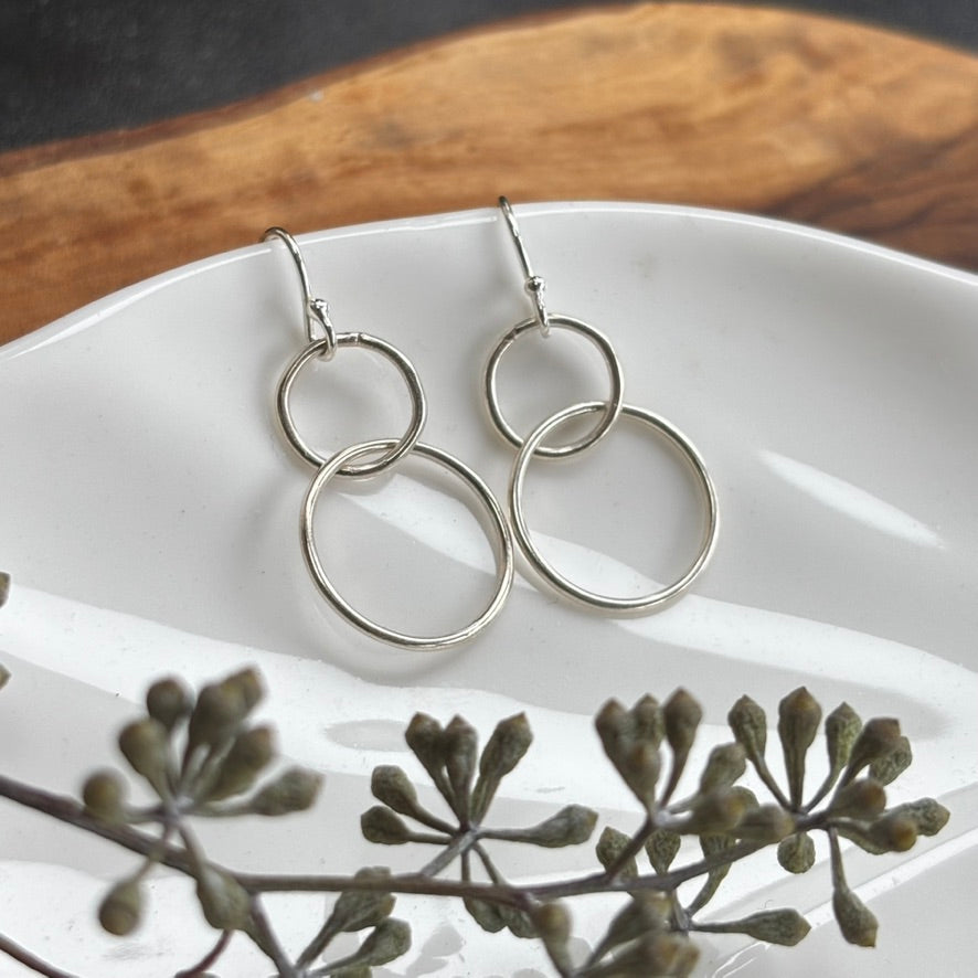 Interlocking Sterling Silver Circles Earrings