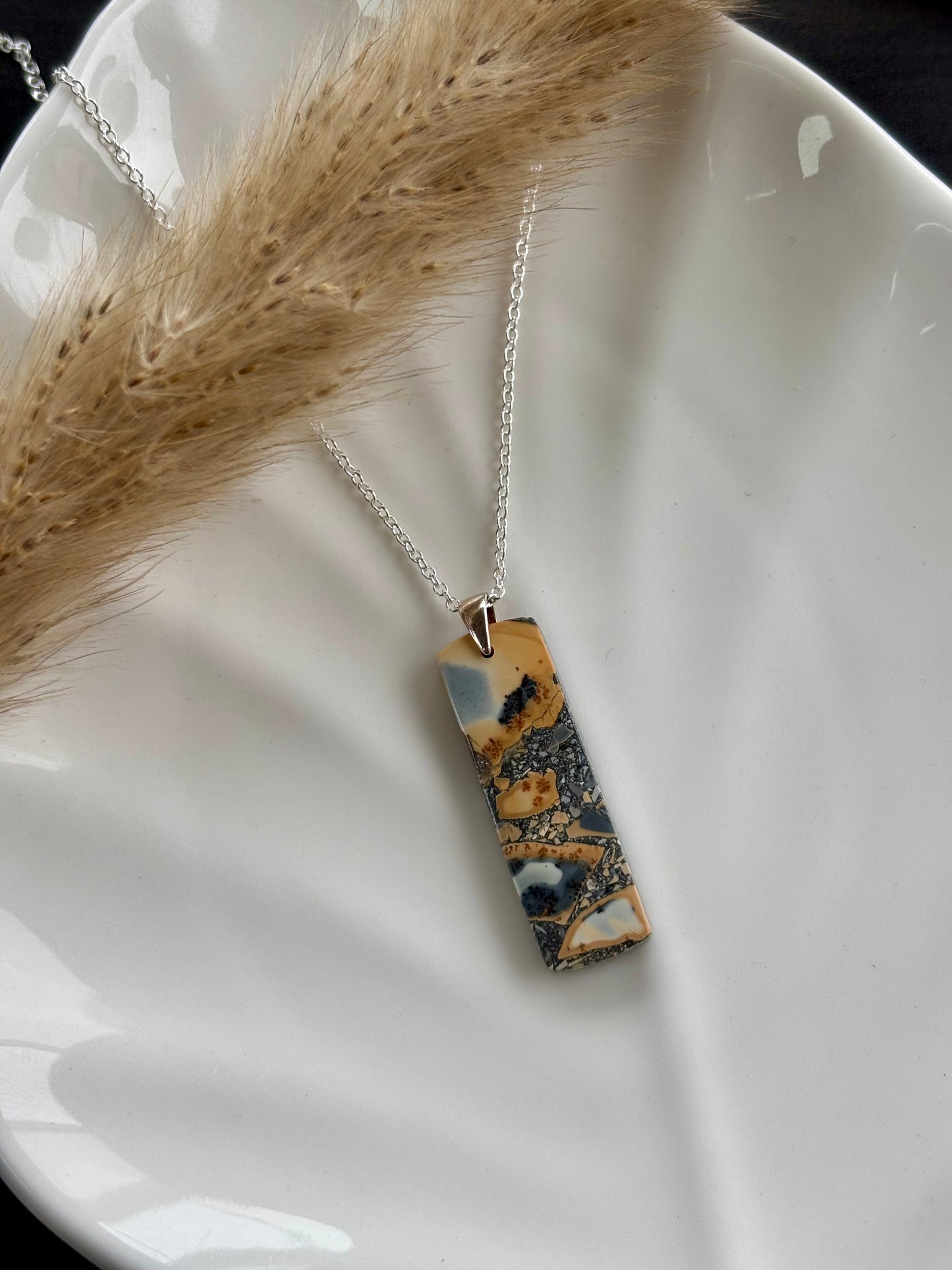 Maligano Pendant Necklace