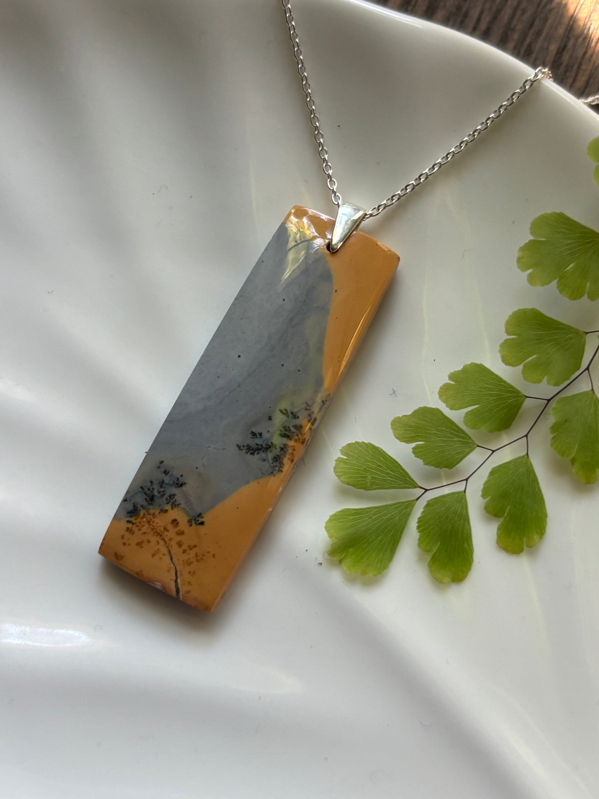 Maligano Jasper Bar Necklace