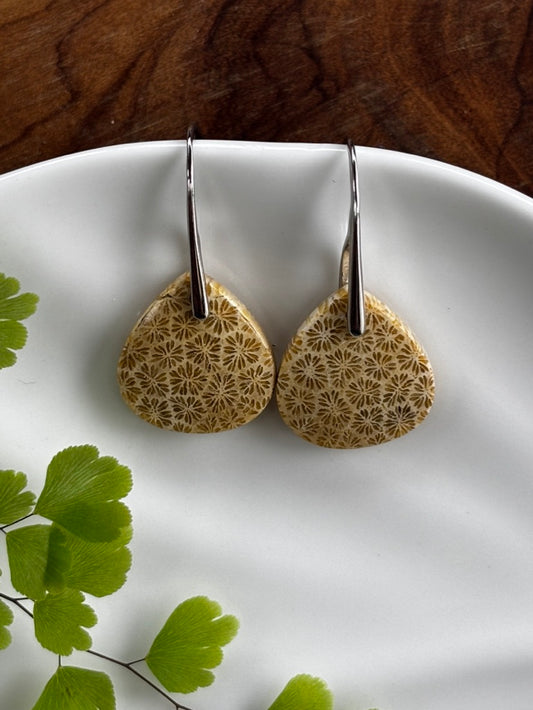 Fossilized Coral Dangle Earrings (retro)