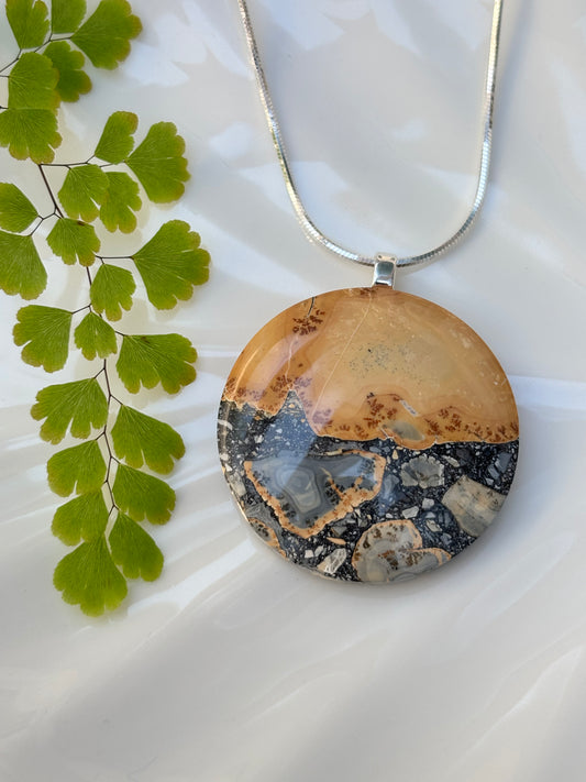 Large Maligano Pendant Necklace