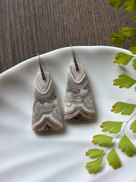 Crazy Lace Agate Grey Lace Earrings