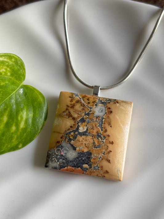 Maligano Jasper necklace view 1